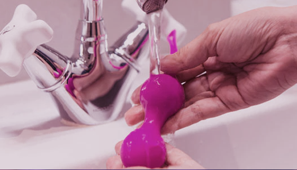 HOW TO CLEAN your sextoy